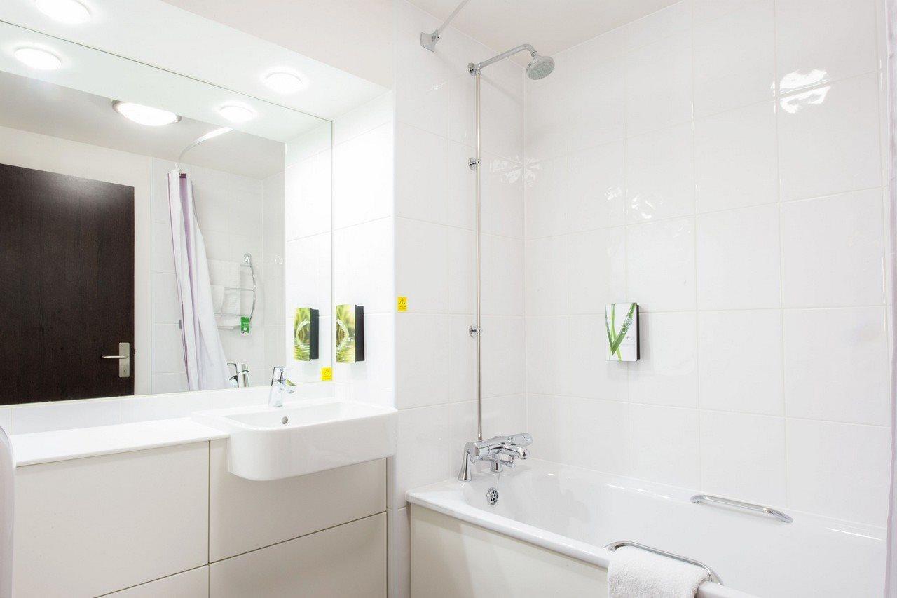 Premier Inn Cambridge City Centre Extérieur photo