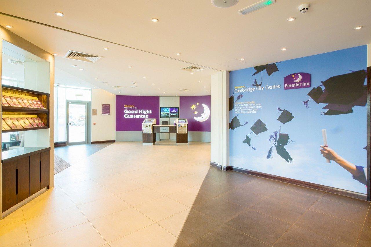 Premier Inn Cambridge City Centre Extérieur photo