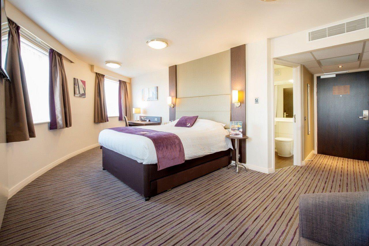 Premier Inn Cambridge City Centre Extérieur photo